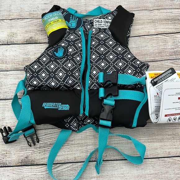 Body Glove Other - Body Glove Kids Teal Black and White Life Jacket Size 33-55lbs NWT